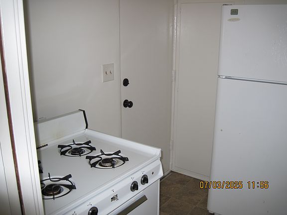 4th image of 411 Magnolia St #1