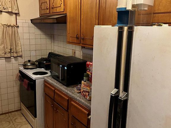 4th image of 4731 Nelson Dr