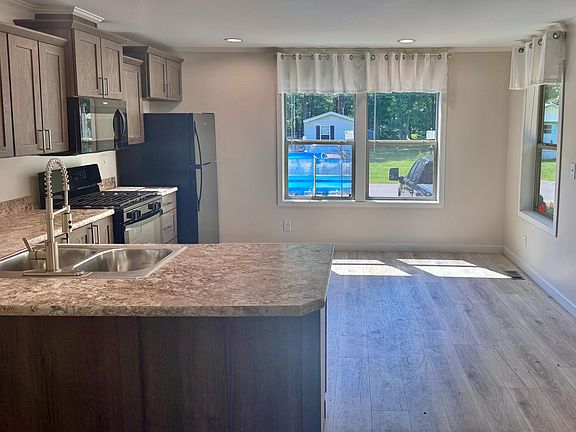 4th image of 1386 Arbor Vitae Ln