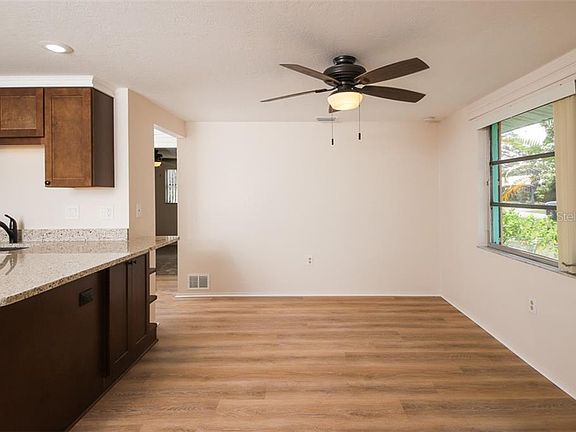 5th image of 2030 Massachusetts Ave