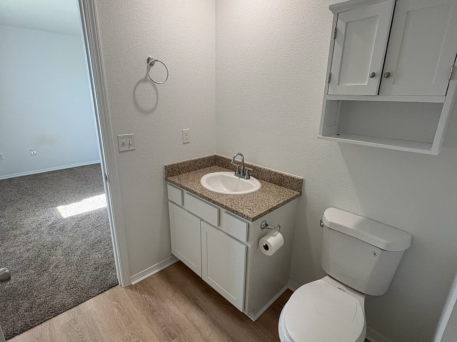 3 bed, 1400 sqft, $3,200 — Photo 4