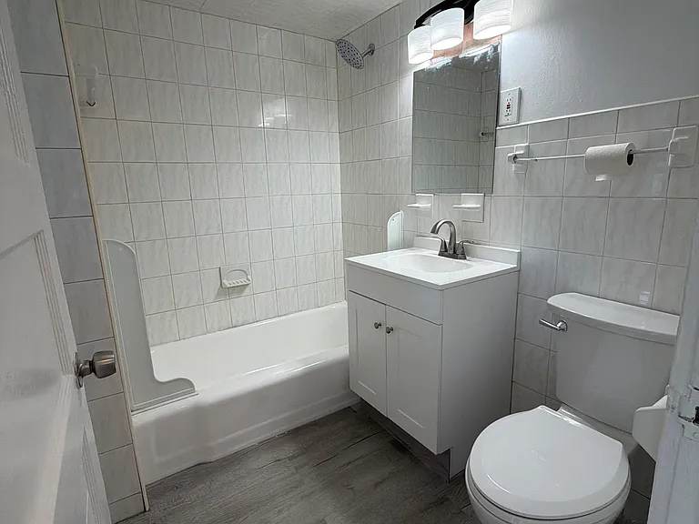 278 Campbell Ave #2 — Photo 13