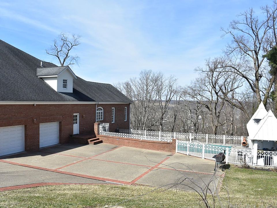 114 Oak Ln, Huntington, WV 25701 Zillow