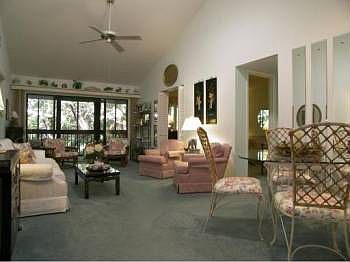 4th image of 1677 Brookhouse Cir #226