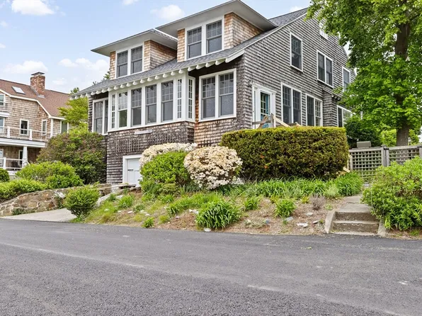 4 Glover Ave #4, Hull, MA 02045