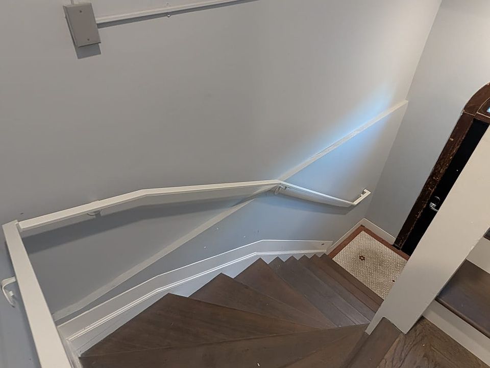 1st image of 1232 Cortland Ave #1232