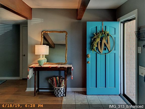 2nd image of 2807 Disney St