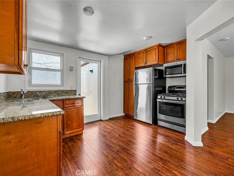 544 Glenneyre St #7 — Photo 11