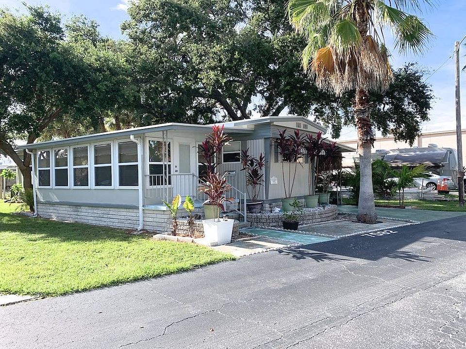 1st image of 7082 105th Ln N