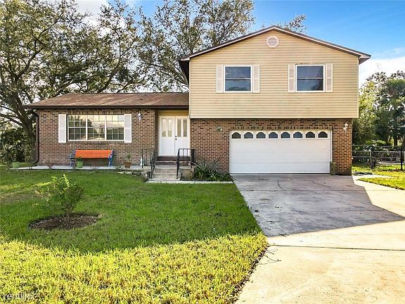 3rd image of 1724R Pinon Cir