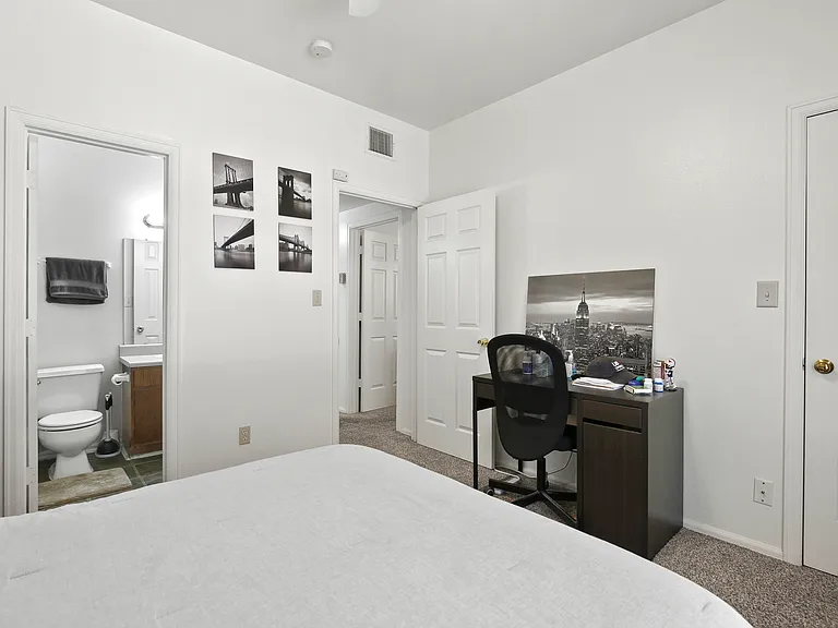 3329 Rosedale Ave #11 — Photo 16