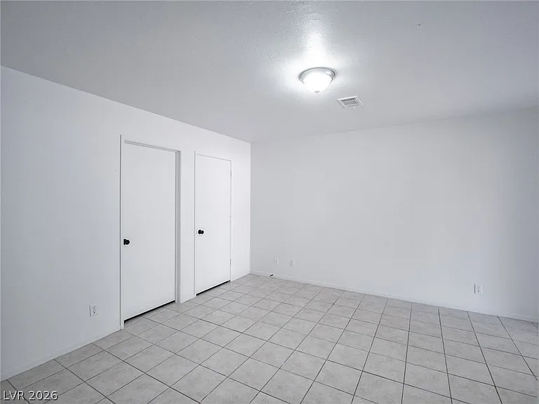 825 Hedge Way #2 — Photo 16