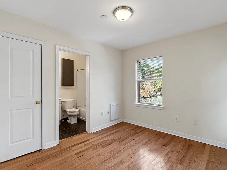 1643 Fitzwater St #A — Photo 15
