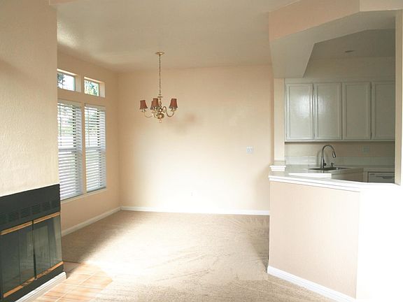 3rd image of 380 N Wildwood