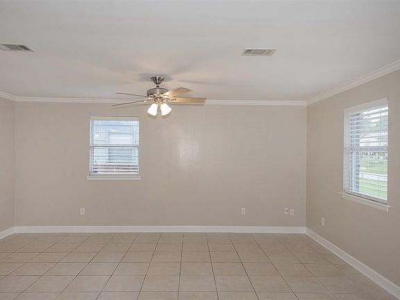 5th image of 7095 Glendora St