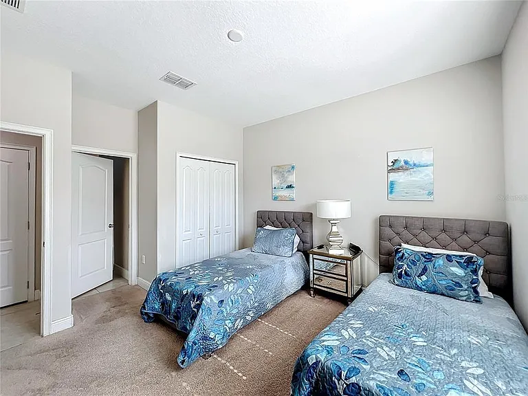 185 Brookes Pl — Photo 13