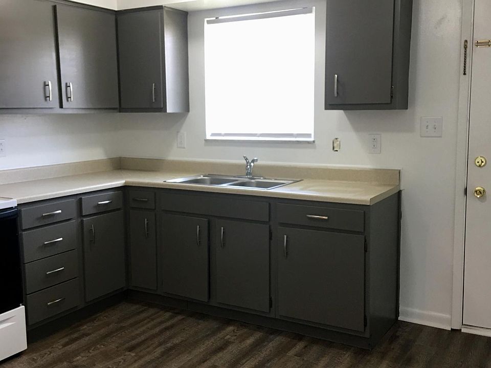 1st image of 68 Gloria Ave