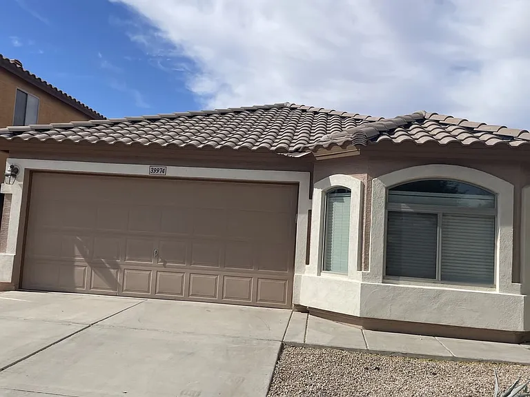 39974 W Thornberry Ln — Photo 6