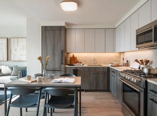 55 Suffolk St APT 2410, New York, NY 10002