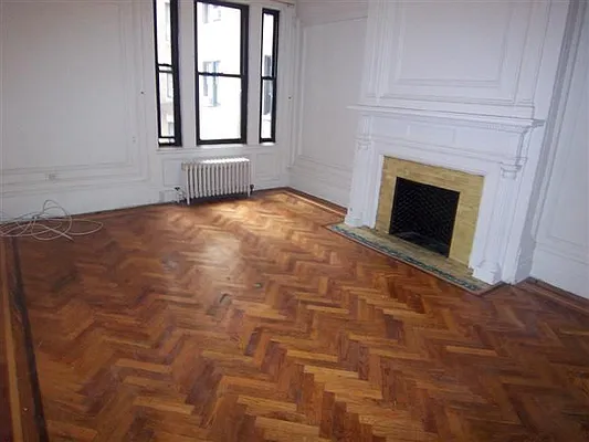 Rented by Susan Finkel, LREB | media 24