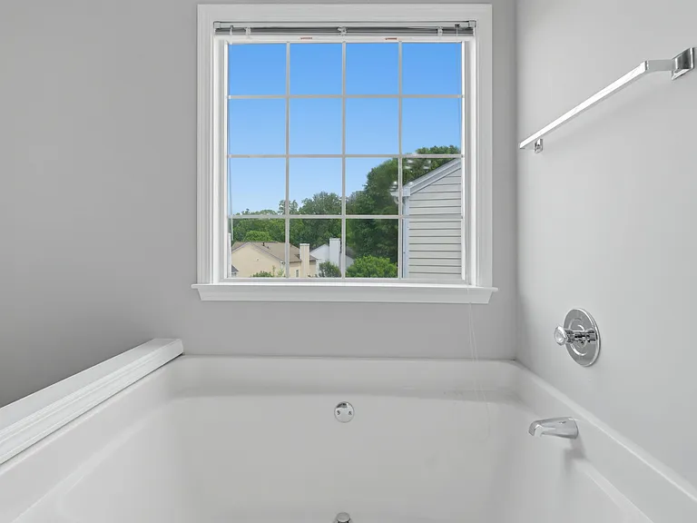 2533 Boxbourne Ct SE — Photo 9