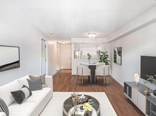 8110 120a St #217, Surrey, BC V3W 3P3