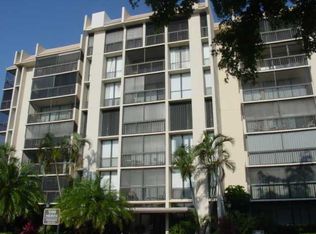 1514 Bridgewood Dr, Boca Raton, FL 33434