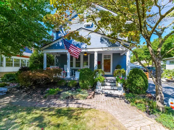 462 E Dunedin Rd, Columbus, OH 43214
