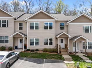 25 Cherry Laurel Ln, Swannanoa, NC 28778