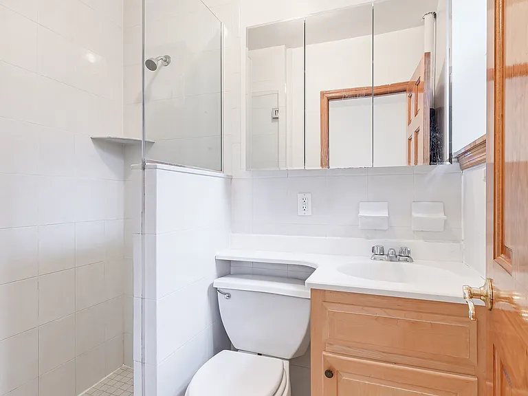 312 W 48th St #14 — Photo 7
