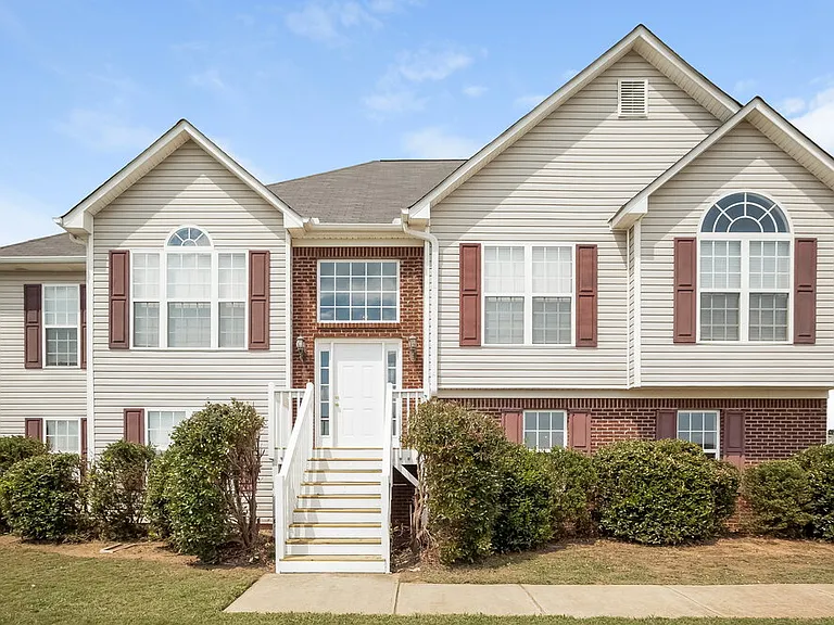 108 Bramlett Meadows Dr — Photo 1