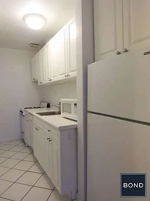 Rented by Bond New York | media 20