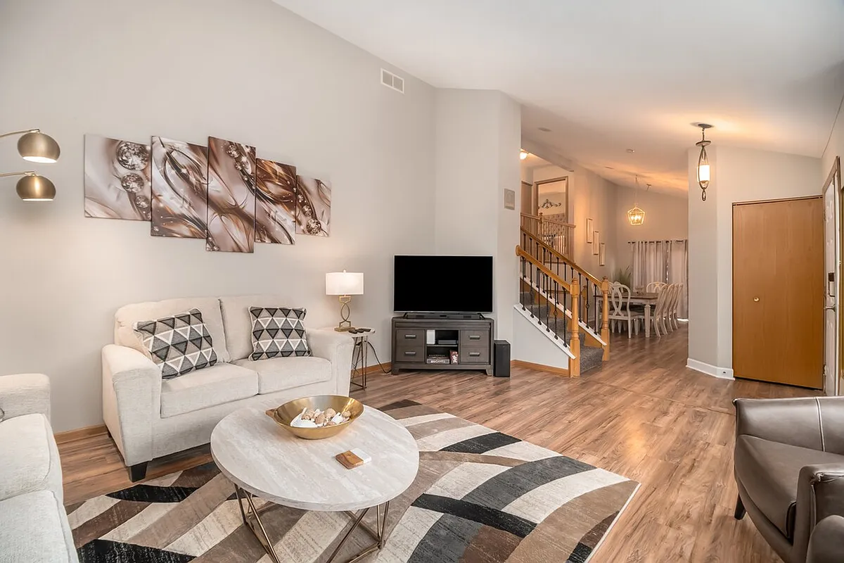 Living Room - 2607 Oak Ridge Ln #ID1285100P