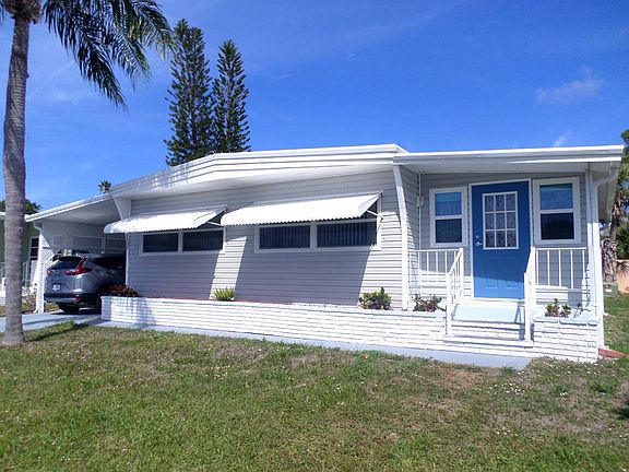 2nd image of 2121 Fremont Dr