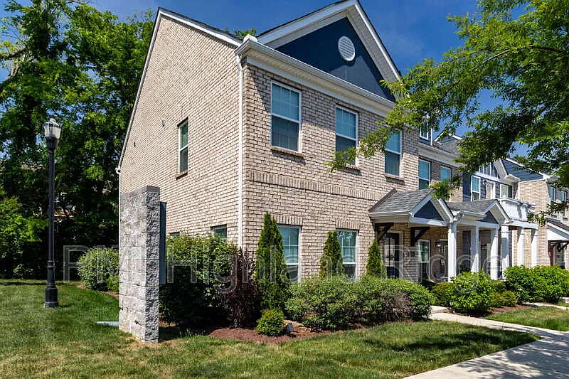 Building Photo - 6084 Ivory Ln
