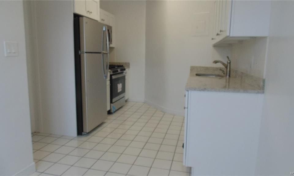 1st image of 1880 Palmer Ave APT 4L