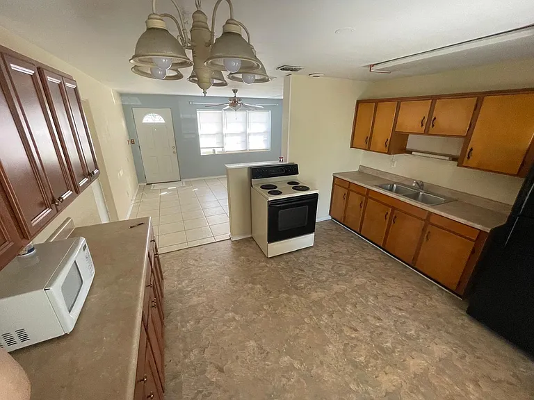 56 Seabreeze Dr — Photo 8