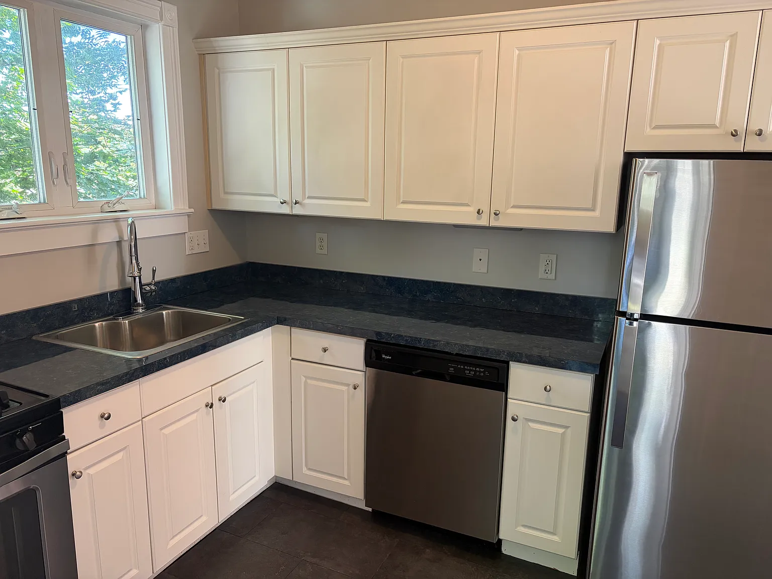 1 bed, 700 sqft, $1,995 — Photo 2
