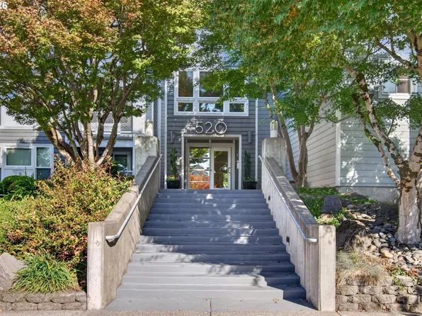 520 SE Columbia River Dr APT 216, Vancouver, WA 98661