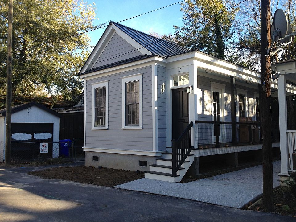 Front of cottage