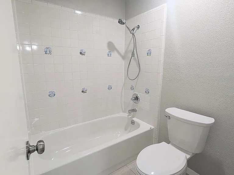 7317 Misty Meadow Dr S — Photo 9