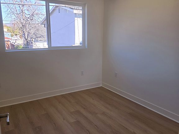4th image of 11065 Tiara St #11063
