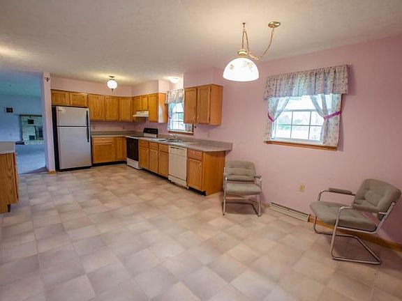 5th image of 12195 Cherry Ln