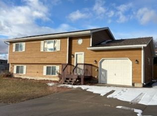 5512 Shaw Ct, Rapid City, SD 57703