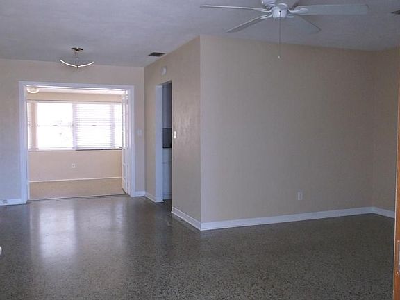 Liv.Din.Flex.Rm.dr.to.kit.