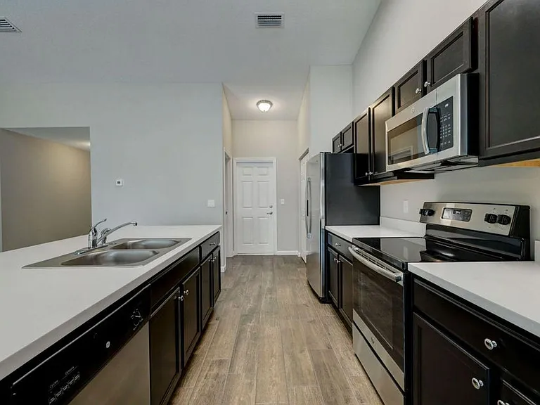 1733 SW Open View Dr — Photo 6