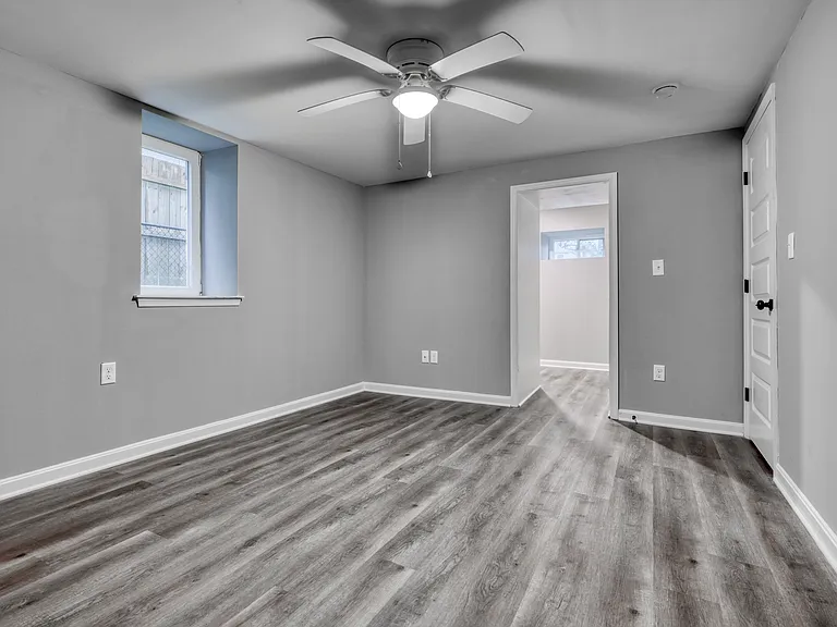6722 Brentwood Ave #1B — Photo 15