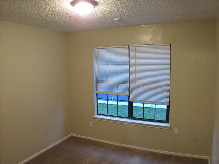 10311 Tamworth Dr — Photo 50