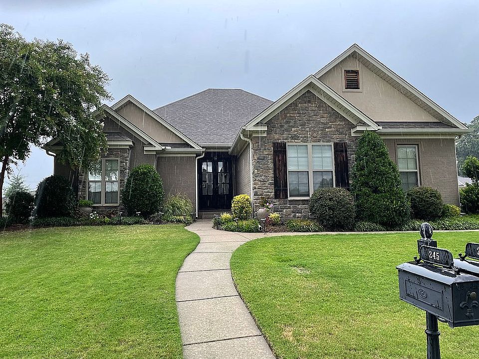 1st image of 245 Chapel Creek Dr