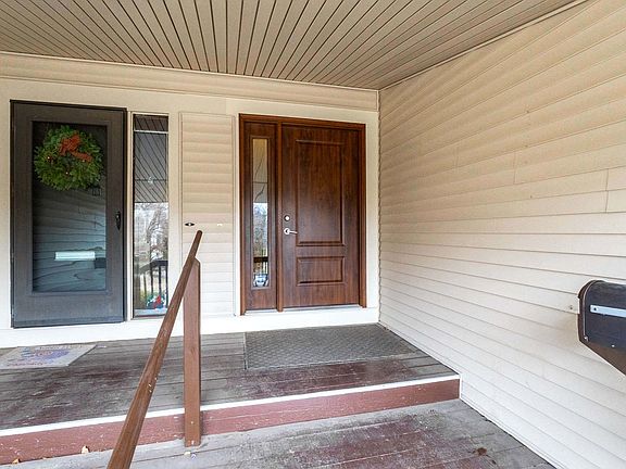 5th image of 1208 35th Street Dr #M